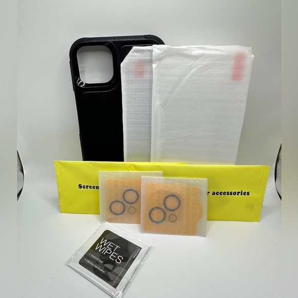 iPhone 14 Max Protective Case - Picture 5 of 8